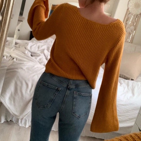 Knit Yellow Sweater - Picture 2 of 4
